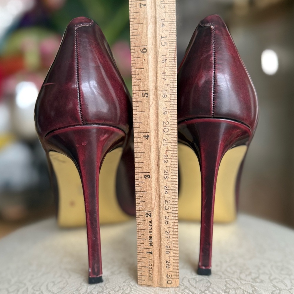 Vintage COACH leather Burgundy Stiletto Heels pumps gold detail - Picture 7 of 11